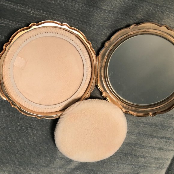 Mirror Compact, Powder - Picture 3 of 5